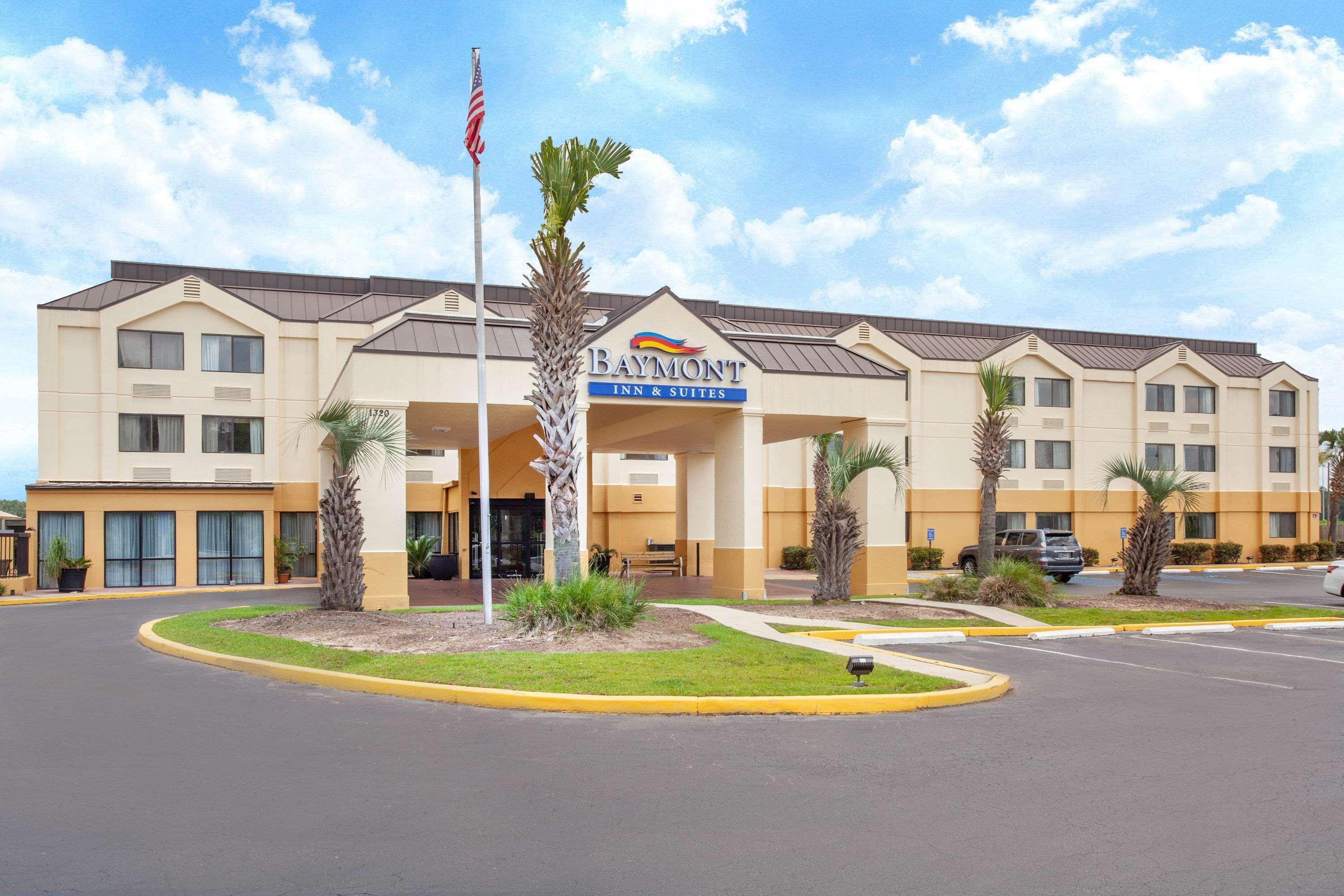 Baymont By Wyndham Saraland Hotel Exterior photo