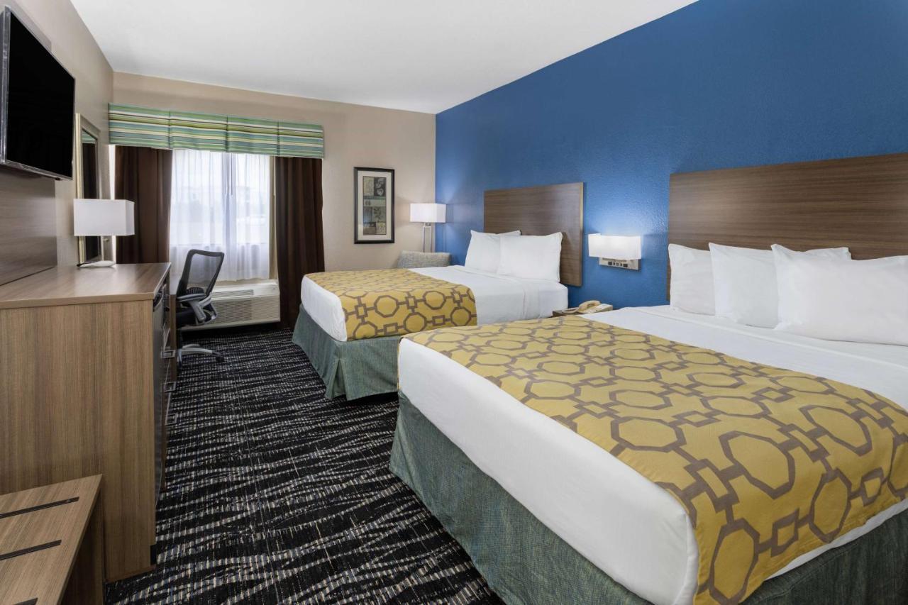 Baymont By Wyndham Saraland Hotel Exterior photo