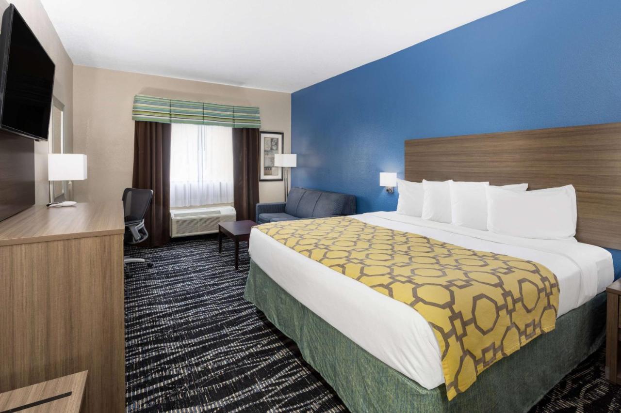 Baymont By Wyndham Saraland Hotel Exterior photo