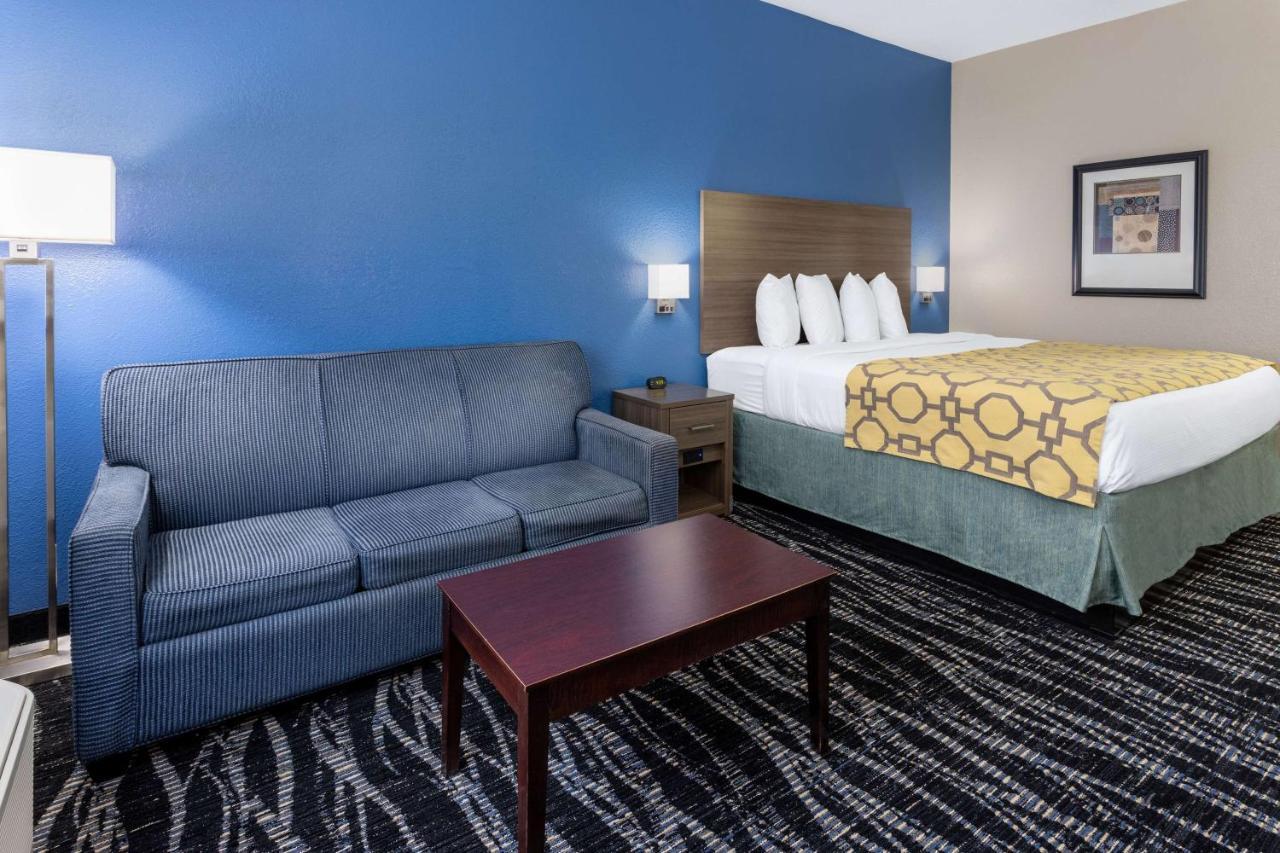 Baymont By Wyndham Saraland Hotel Exterior photo
