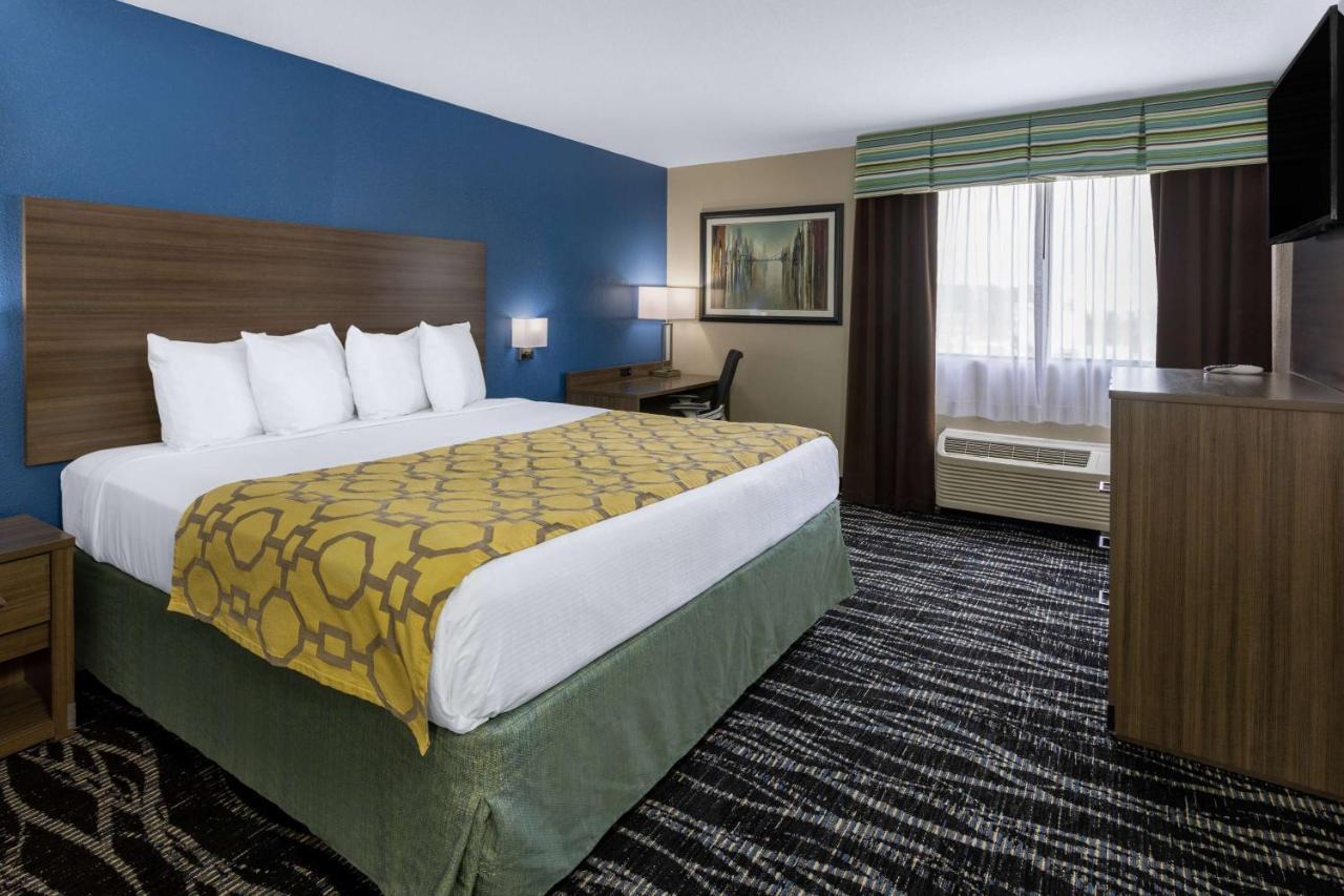 Baymont By Wyndham Saraland Hotel Exterior photo