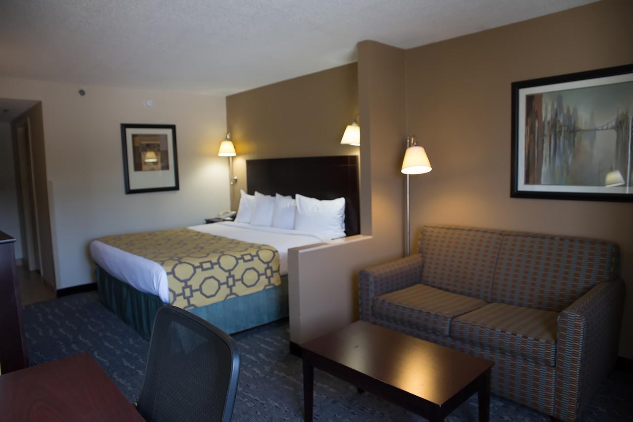 Baymont By Wyndham Saraland Hotel Exterior photo