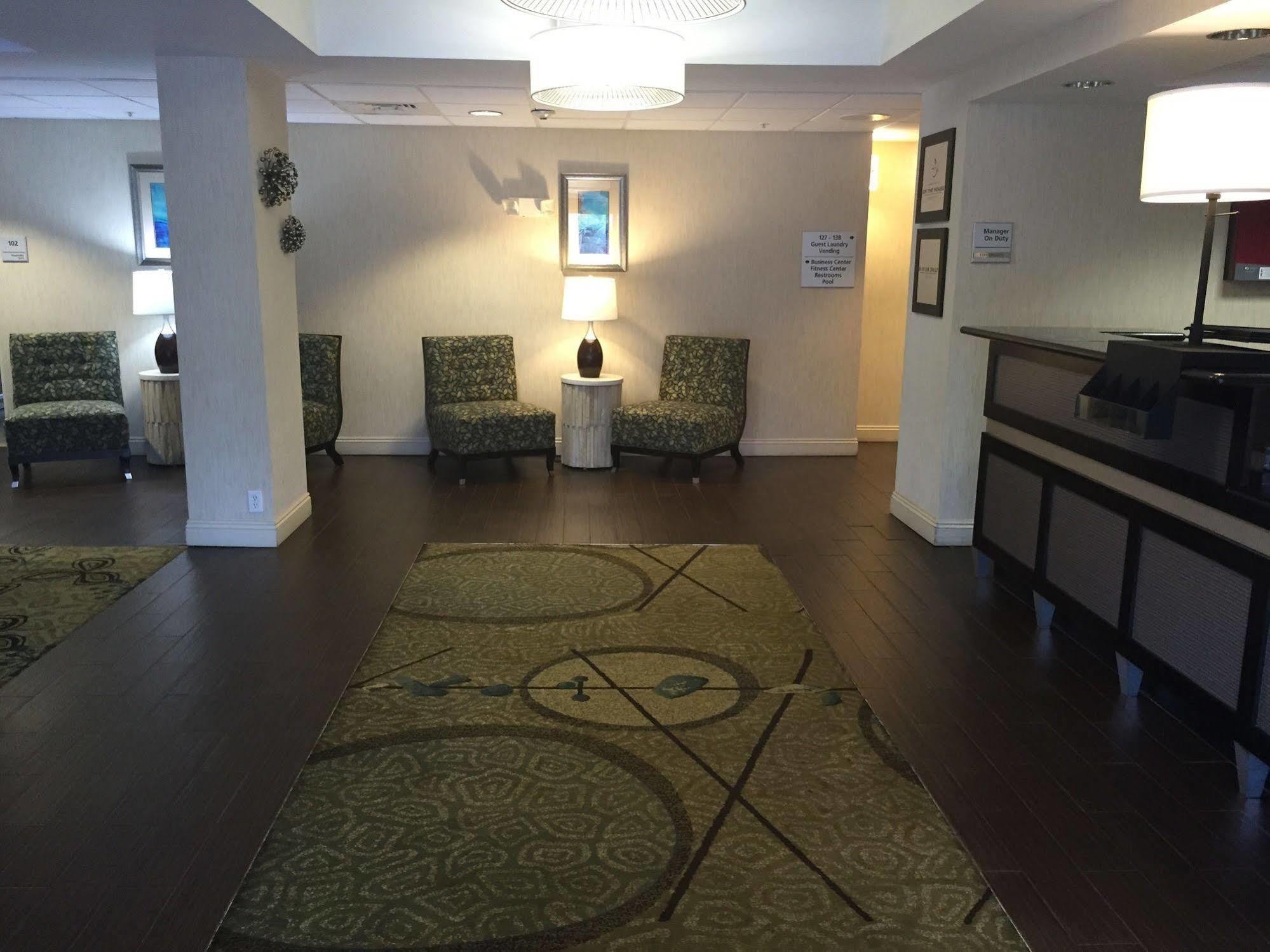 Baymont By Wyndham Saraland Hotel Exterior photo